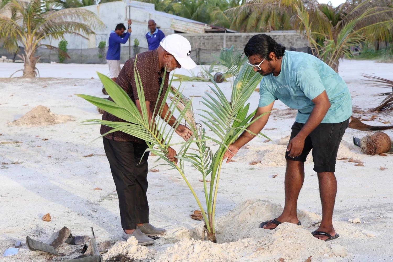 ވަޒީރުގެ އިލްތިމާސާއިއެކު، 3 ރަށެއްގައި 60 ރުއް އިންދައިފި