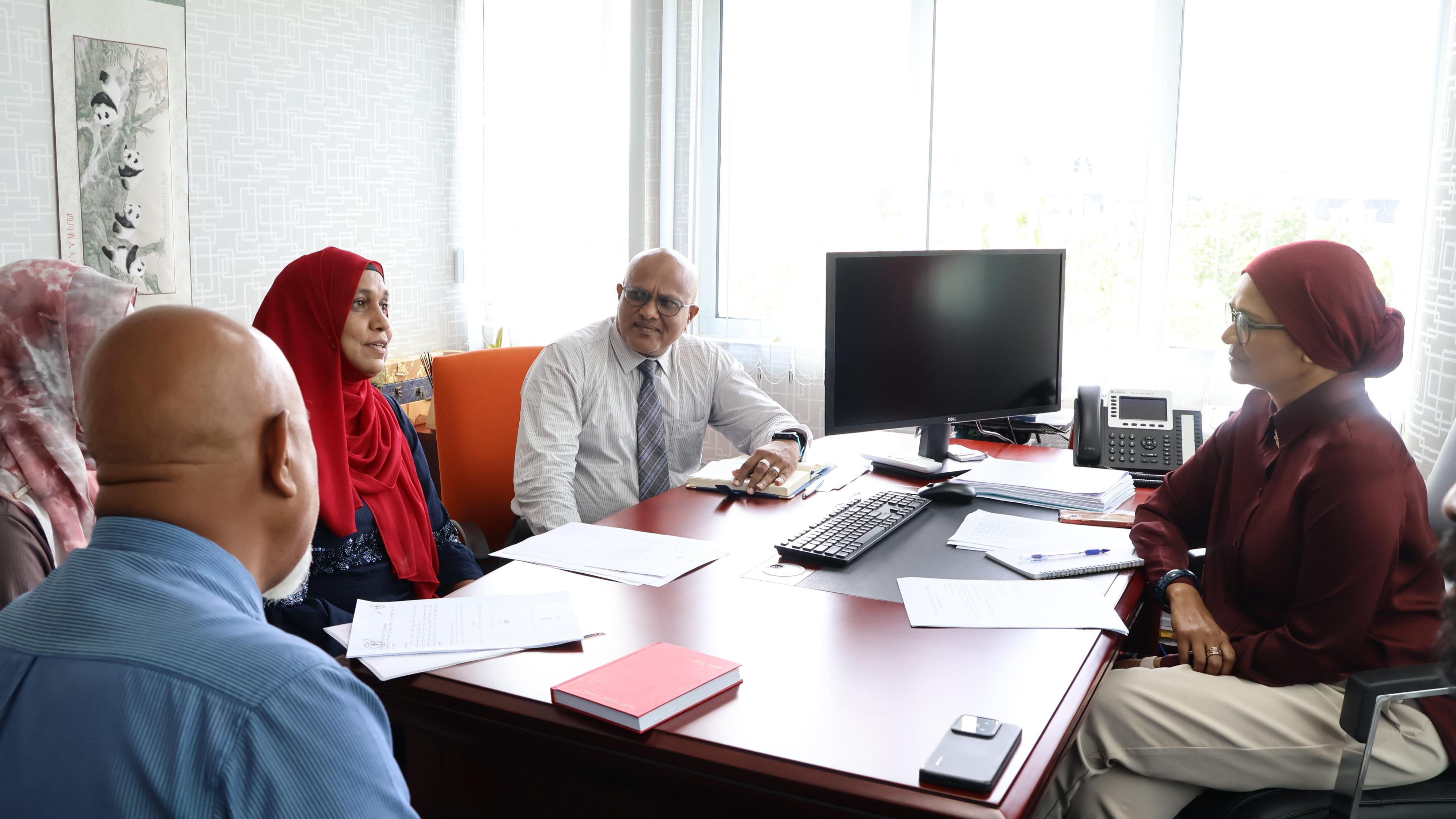 މިނިސްޓަރ މާރިޔާ އެގްރިކަލްޗަރ މިނިސްޓްރީގެ އިސްވެރިންނާ ބައްދަލުކުރައްވައިފި