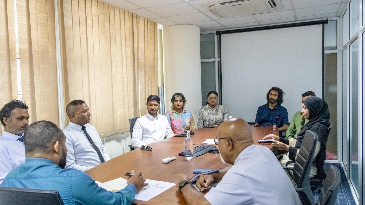 Ministry Holds Consultations on Stray Cat Issue in Malé