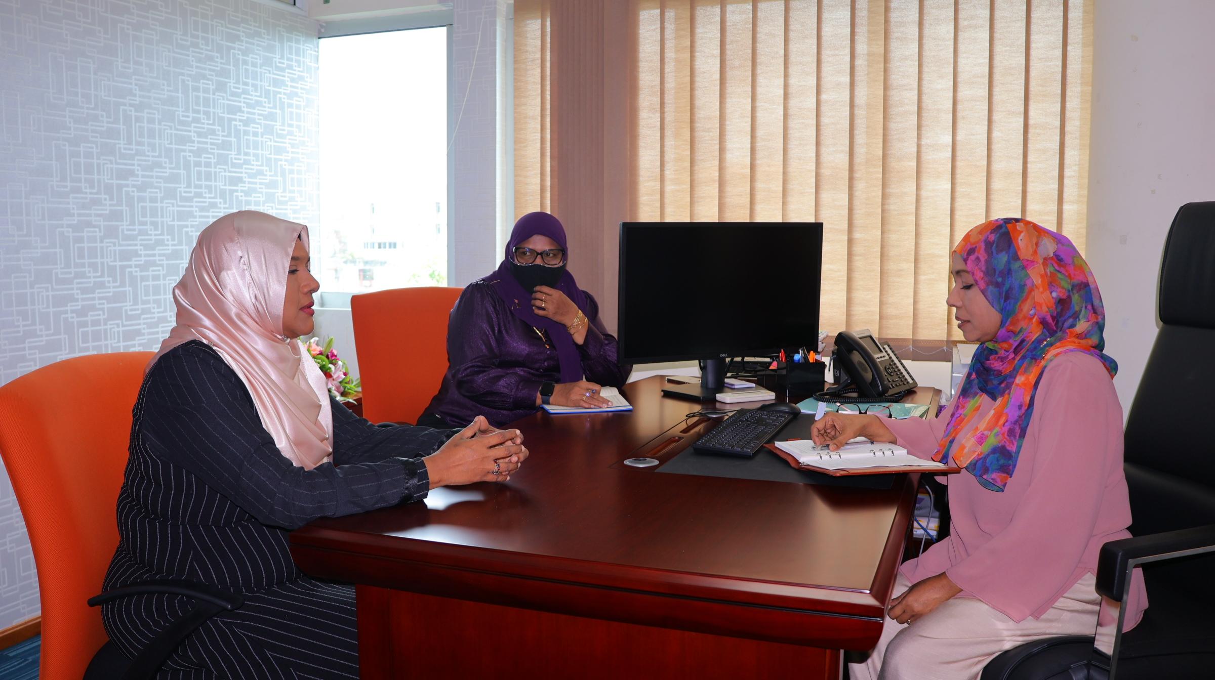 ވަޒީރު ޑރ. ޢާއިޝަތު ރަމީލާ، ނިލަންދޫ ދާއިރާގެ މެންބަރާ ބައްދަލުކުރައްވައިފި