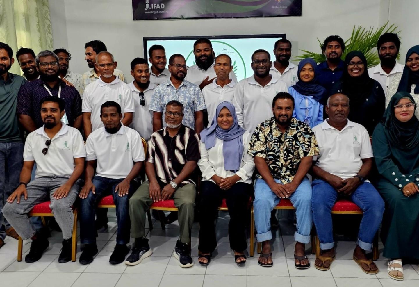 އިސް ދަނޑުވެރިން ތަމްރީން ކޮށްފި